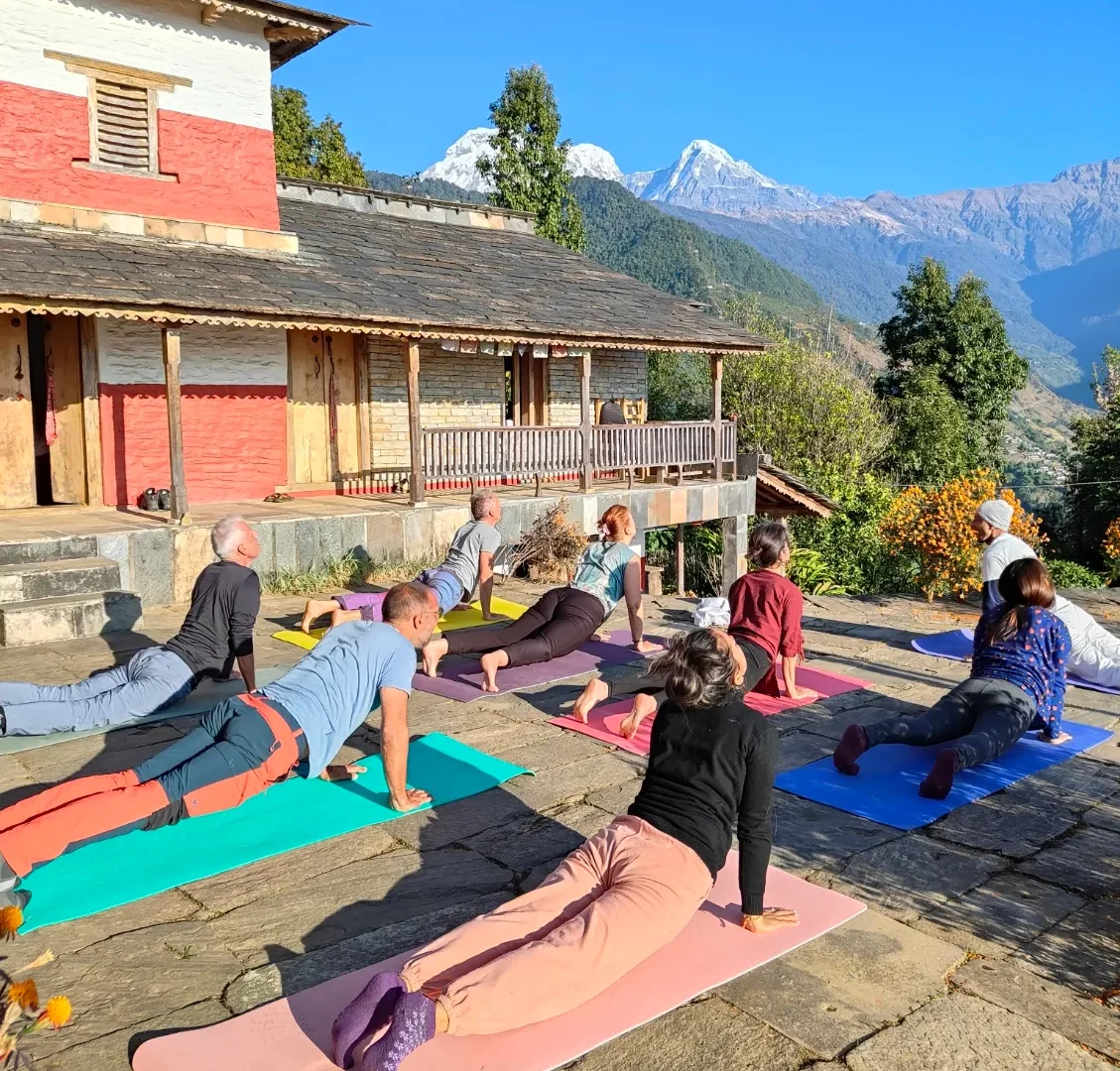 Mountain_homestay_yoga_retreat