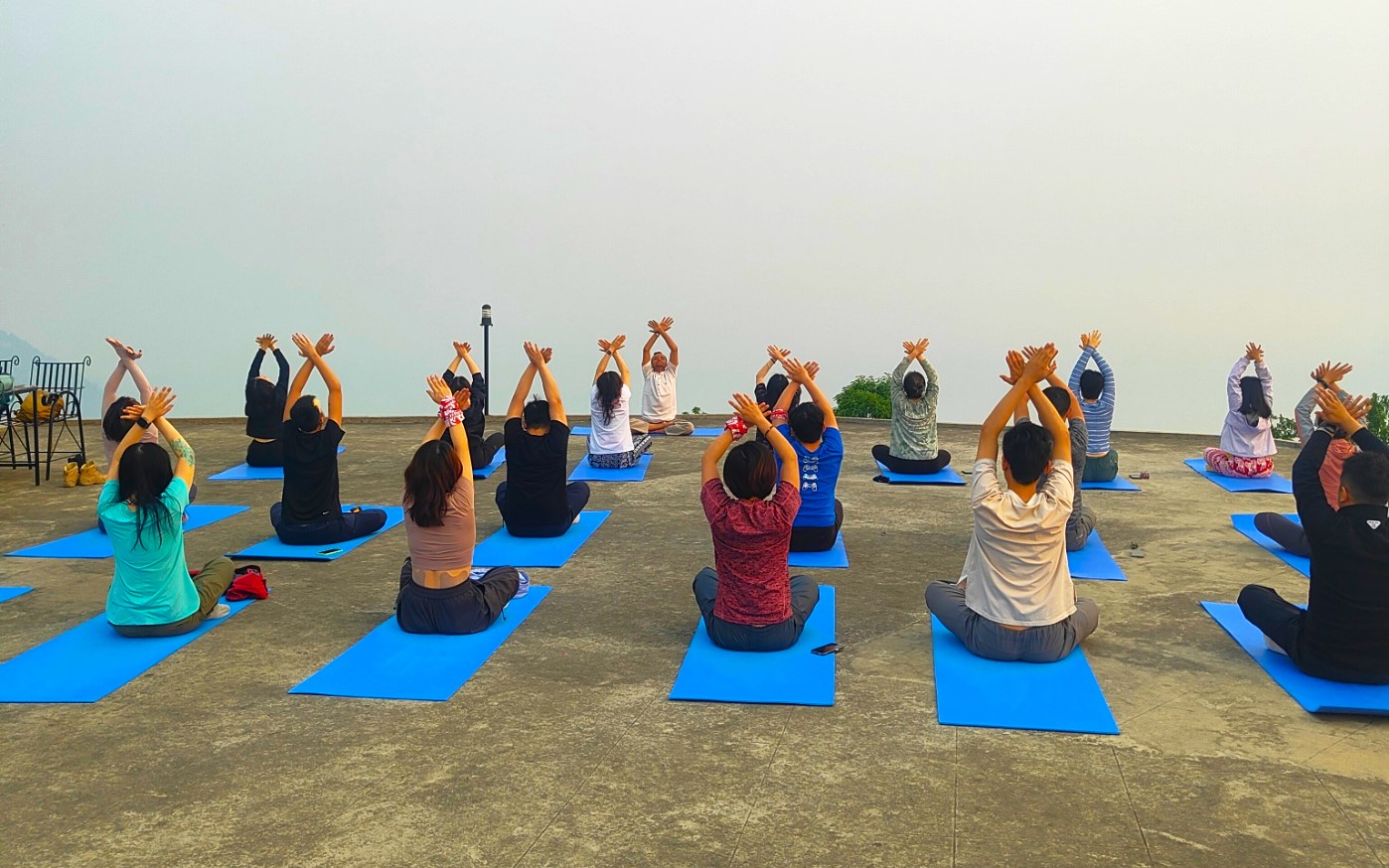 luxury yoga retreats in the Serene Himalayas